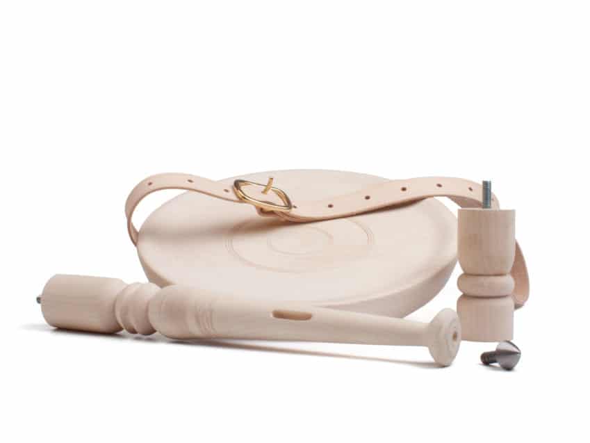 Schweizer Geschenke Schweizer Produkte Melkschemel Gardisitt Design Schweiz DrechselWerk KURTs.ch