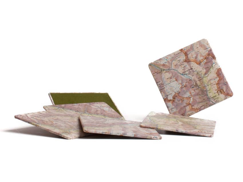 Schweizer Geschenke Schweizer Produkte Glasuntersetzer Schweiz aus alten Schweizer Landkarten Recycling Upcycling Schweiz KURTS.ch