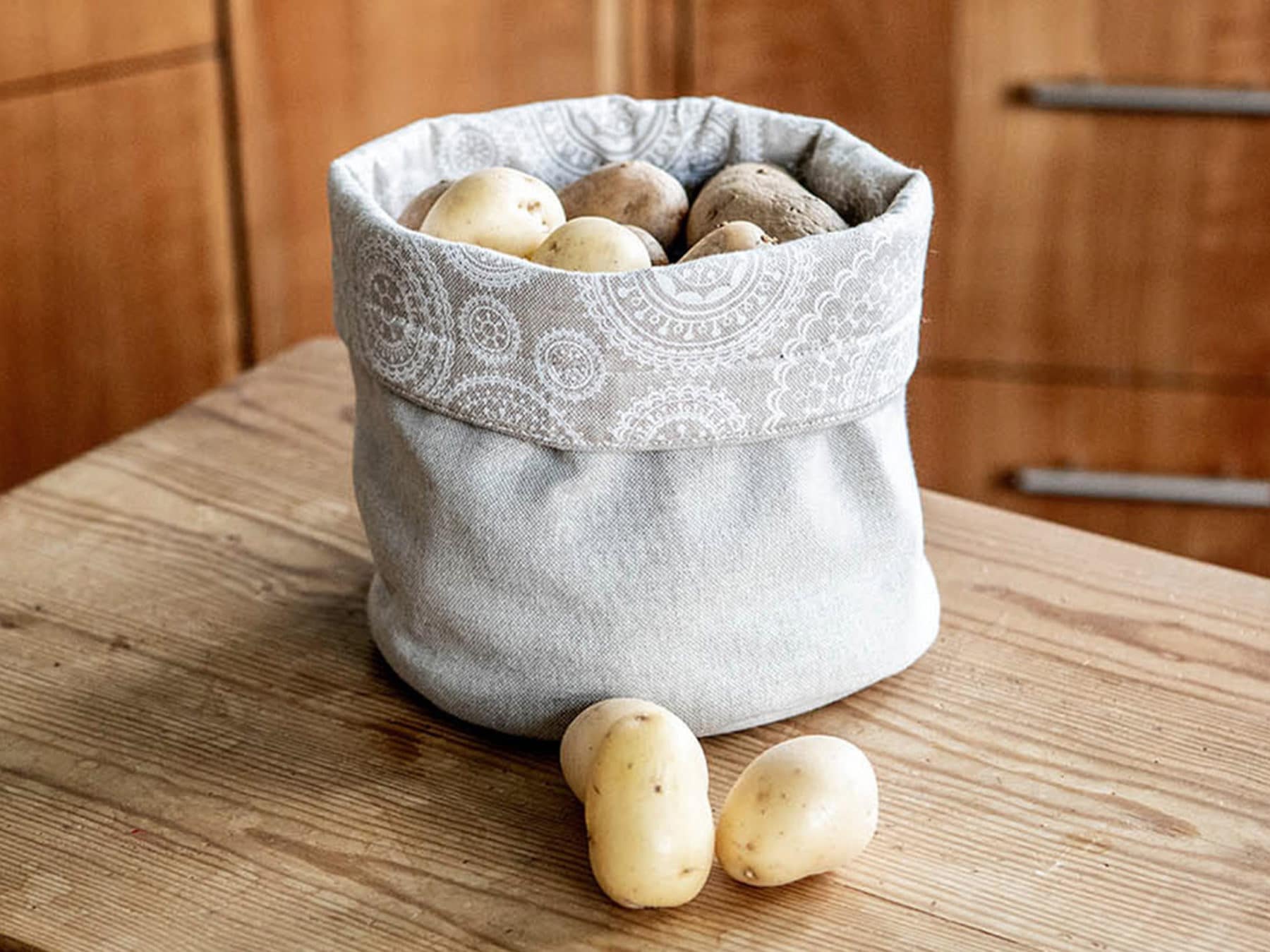 Multibag Kartoffelwaermer gross swiss KURTS Schweizer Geschenke Mood