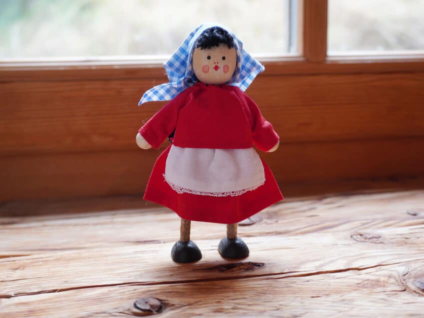 Schweizer Geschenke Schweizer Produkte Biegepuppe Ursina swiss made mood
