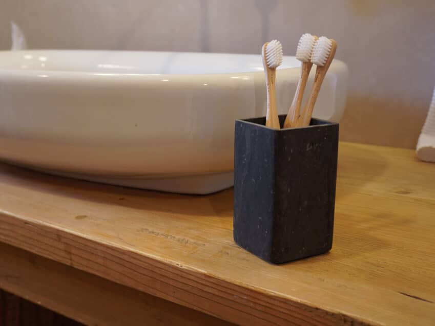 Schweizer Geschenke Schweizer Produkte Holzzahnbuersten Set swiss made mood