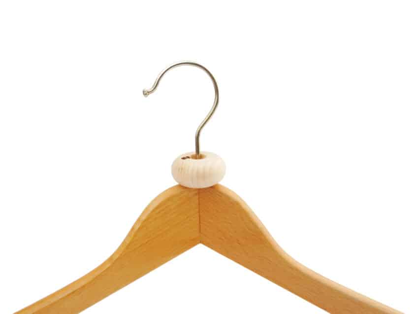 Schweizer Geschenke Schweizer Produkte Arve Mottenringe fuer Kleiderbuegel swiss made